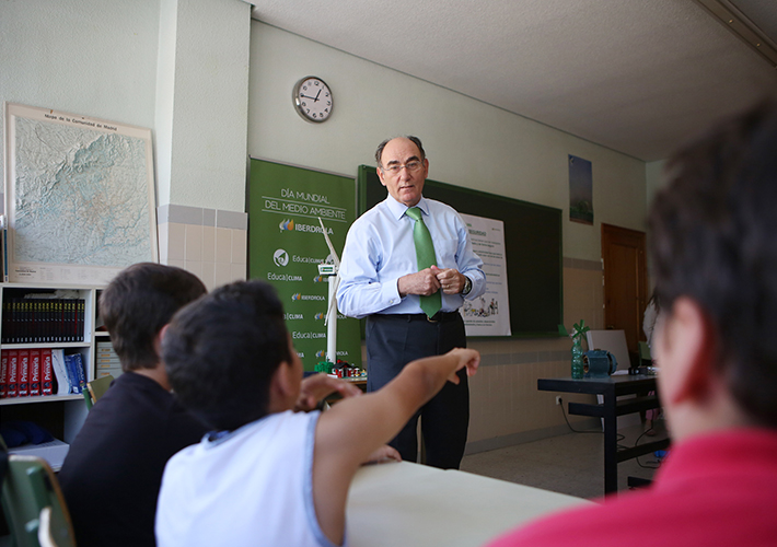 foto noticia La Fundación Iberdrola España lanza su Programa Social 2022 para fomentar el desarrollo y la inclusión social de los colectivos más vulnerables.